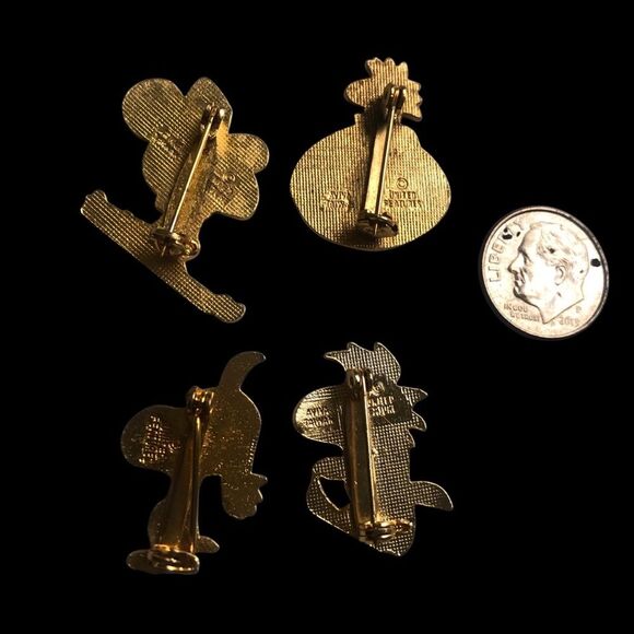 BOGO Vintage Alva Taiwan Snoopy Pins - Picture 5 of 5